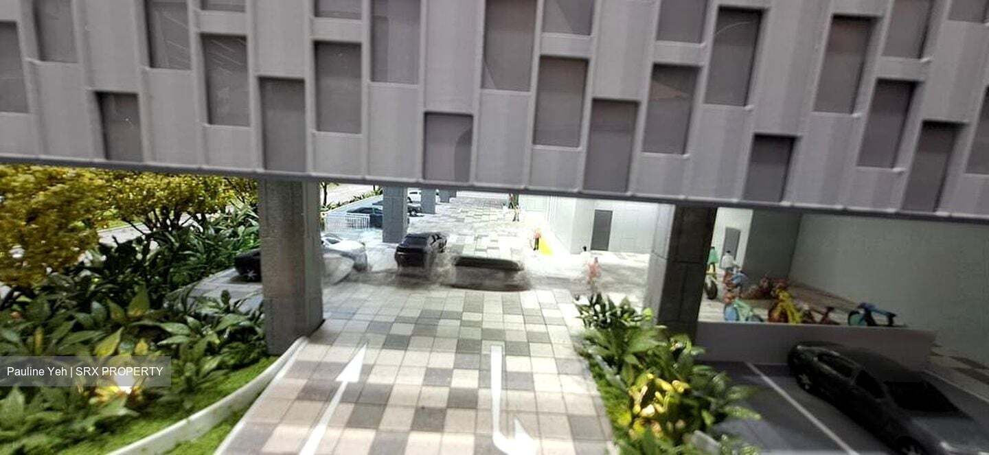 Space 18 (D12), Factory #476316561